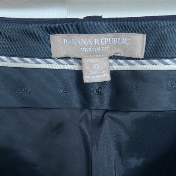 Banana Republic Navy Suit: blazer=2, pants=0 - Picture 7 of 10